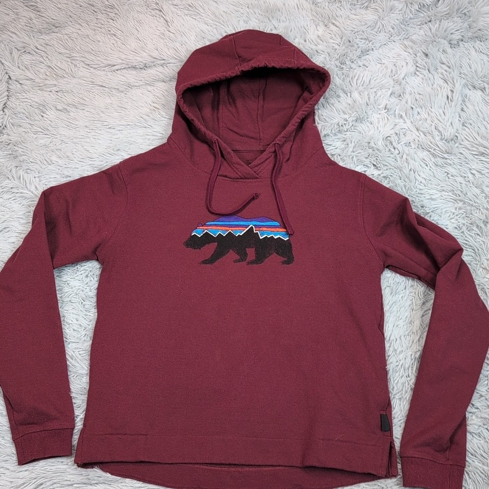 Patagonia Sweatshirt Womens M Maroon Hoodie Soft Cozy Gorpcore Pockets Outdoors